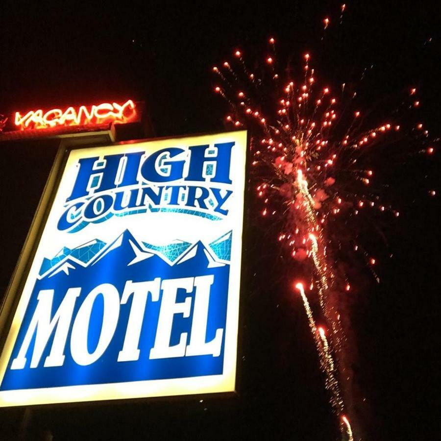 High Country Motel And Cabins คูกซิตี้ ภายนอก รูปภาพ