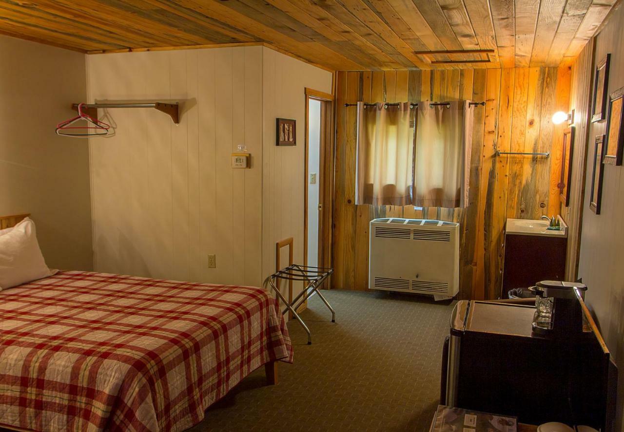 High Country Motel And Cabins คูกซิตี้ ภายนอก รูปภาพ