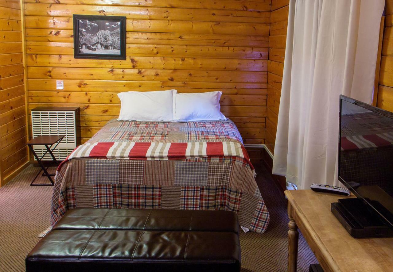High Country Motel And Cabins คูกซิตี้ ภายนอก รูปภาพ